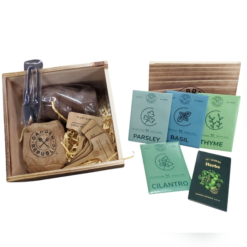 Garden Republic Wooden Crate Herb Starter Kit Cilantro Thyme Basil Paisley NIB